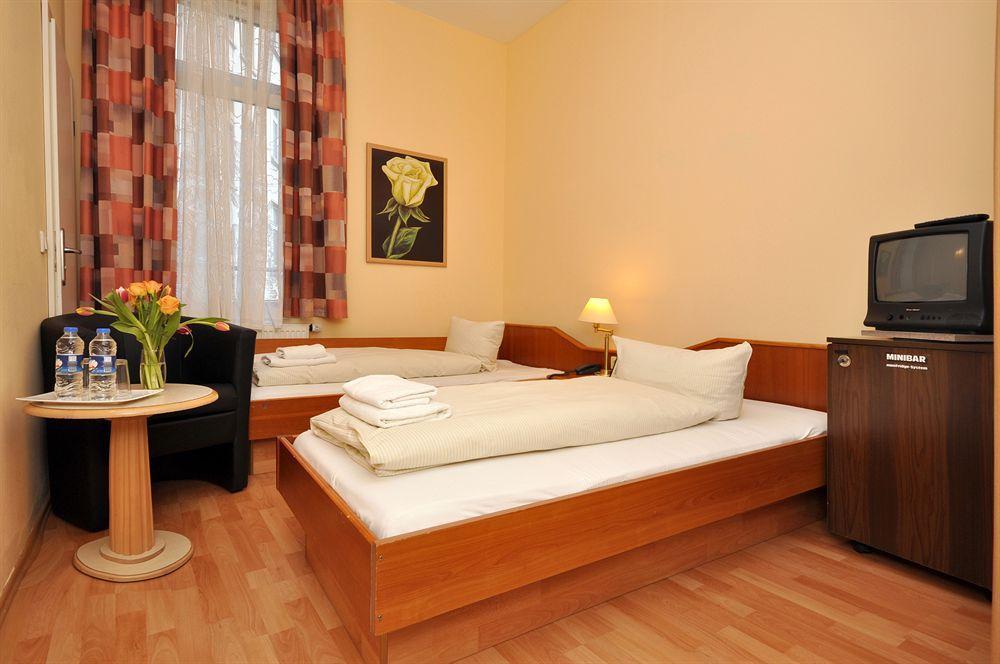 Hotel Apadana Frankfurt Франкфурт-на-Майне Экстерьер фото